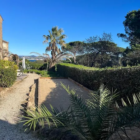 Maison Gassin - Sainttropez 圣特罗佩